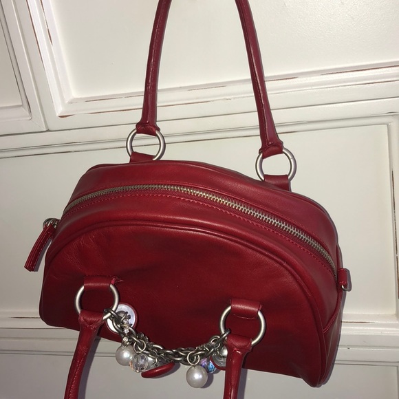 Adorable red handbag with sparkly accents - Picture 2 of 4